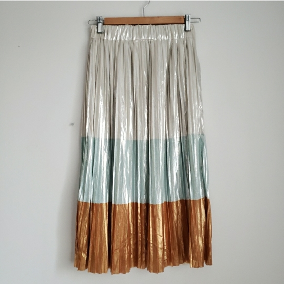 Zara Metallic Multi Colored Pleat Midi Skirt XS-S - Picture 2 of 6